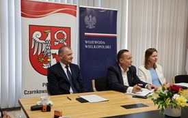 reprezentaci Wojew&oacute;dztwa i Starostwa podczas spotkania