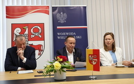 reprezentaci Wojew&oacute;dztwa i Starostwa podczas spotkania