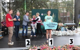 podium i koronacja medalami