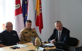 Bezpieczeństwo w szkołach tematem narady w Starostwie Powiatowym w Czarnkowie