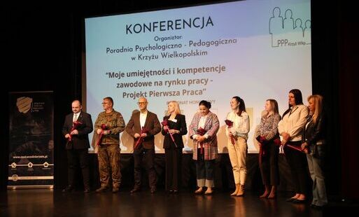 Zdjęcie do Pierwsza praca bez tajemnic - konferencja, kt&oacute;ra inspiruje