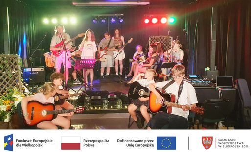 Zdjęcie do Powiat Czarnkowsko &ndash; Trzcianecki zakończył realizację projektu pn. Wyposażenie Młodzieżowego Domu Kultury w Trzciance w sprzęt poprawiający jakość i dostępność usług w zakresie kultury.